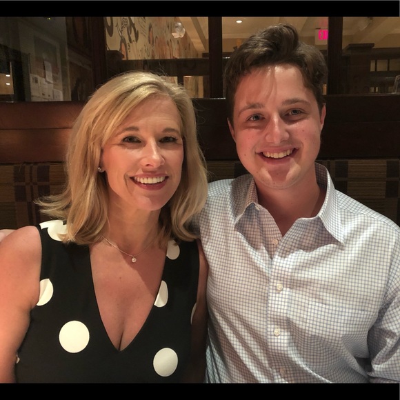 Meet your Posher, Lara - Picture 5 of 7